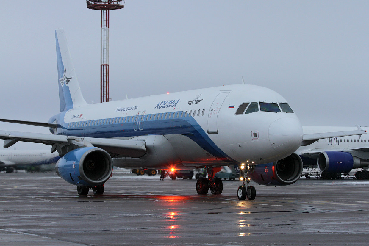 A320+KOLAVIA+TC-KLA.jpg