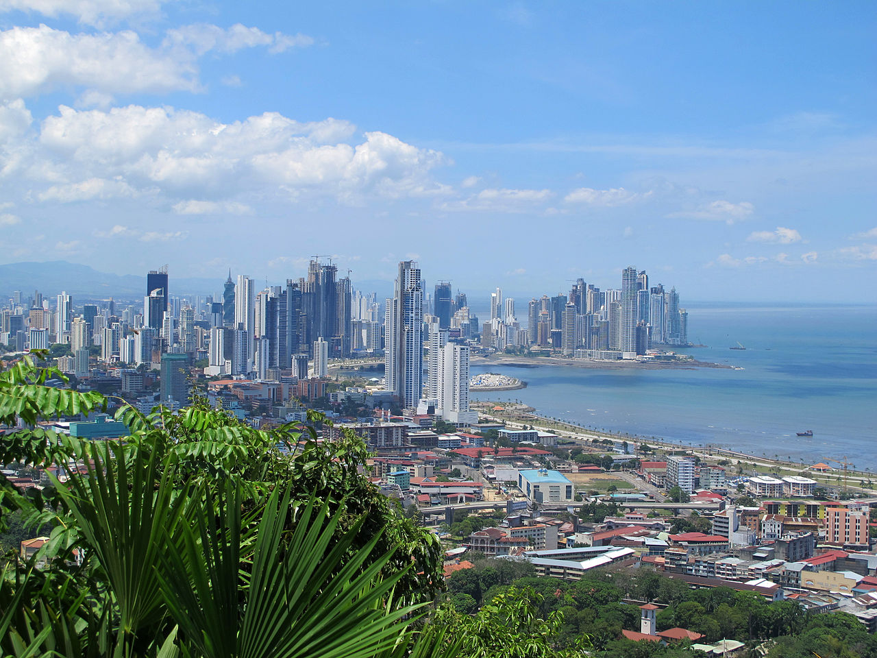 1280px-Panama_by.jpg