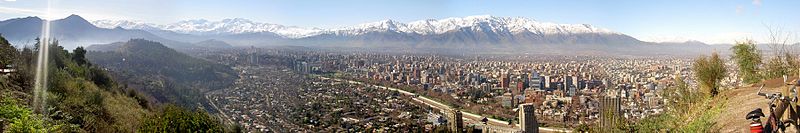 800px-Panorama_santiago.jpg
