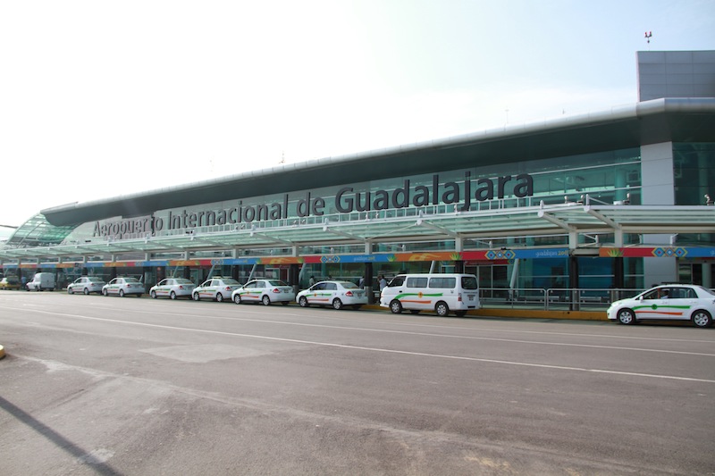 Aeropuerto_de_Guadalajara_3.jpg