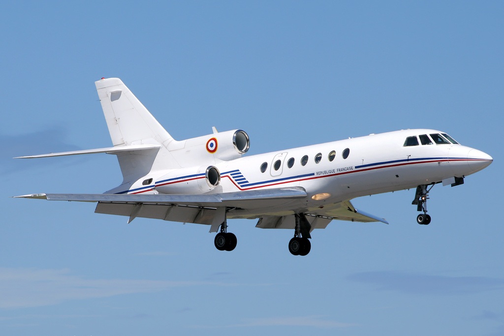 Armee_de_l%27Air_-_Dassault_Falcon_50.jp