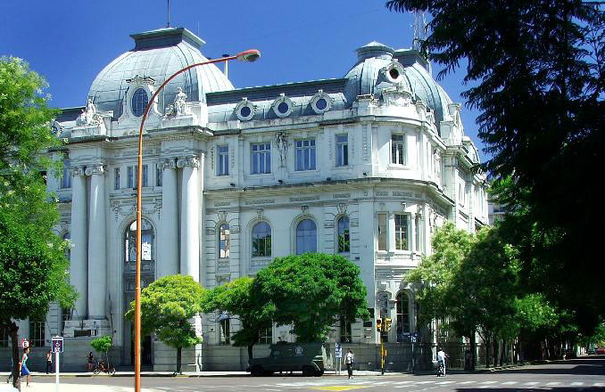 Bah%C3%ADa_Blanca-_banco_naci%C3%B3n.jpg