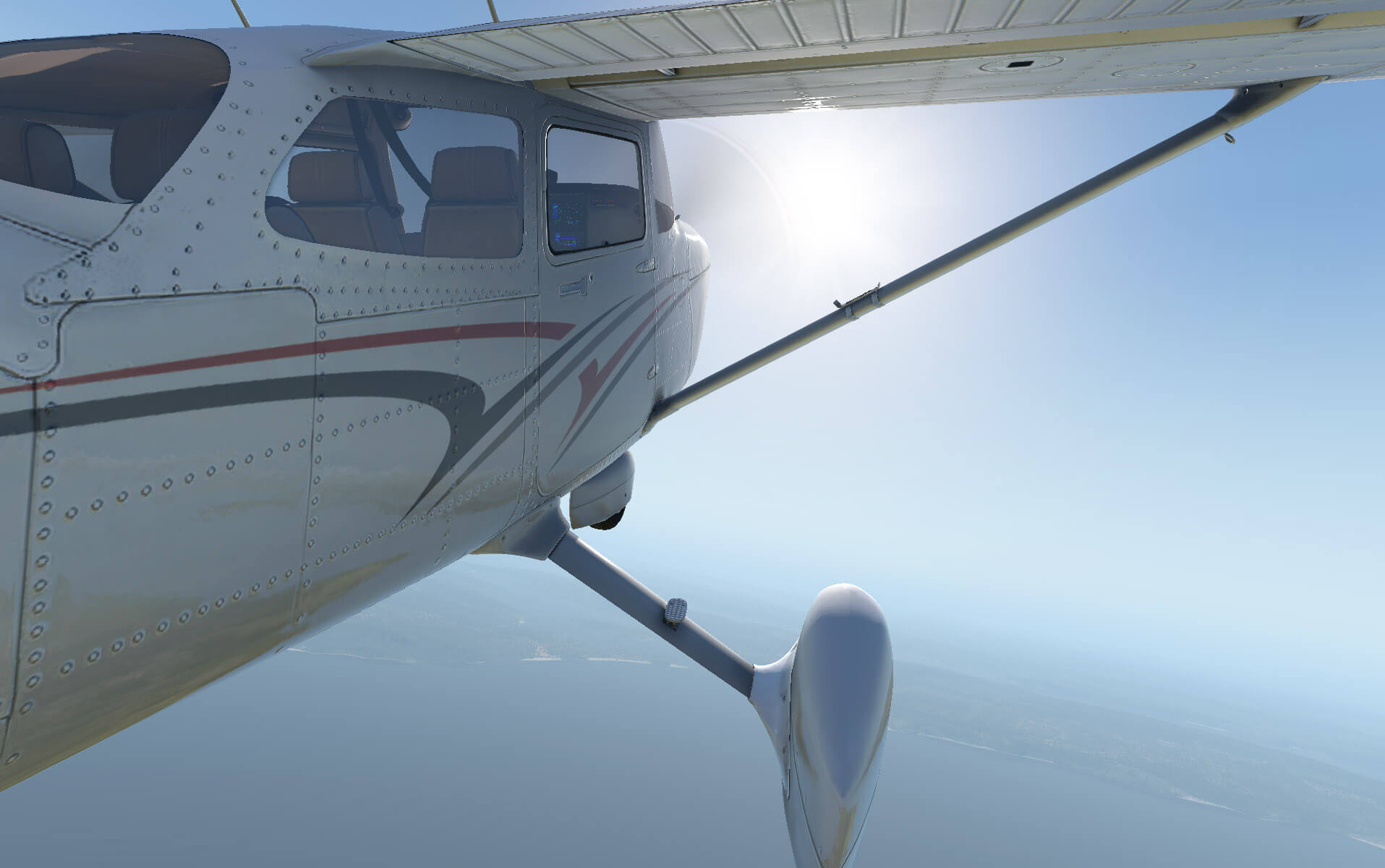 Cessna_172SP_seen_from_wing.jpg