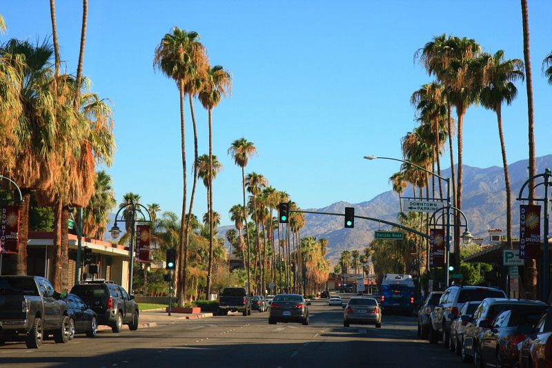 Downtown_Palm_Springs_CA.JPG
