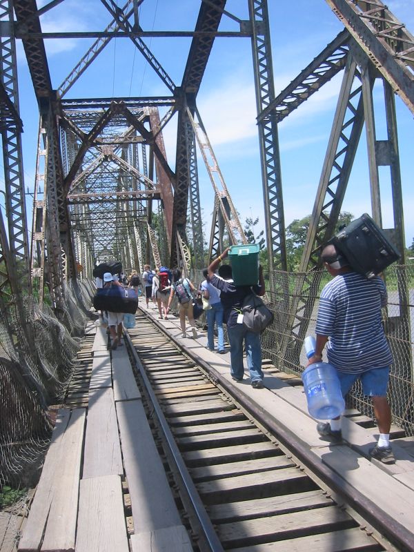 Panama-Costarica_border.jpg