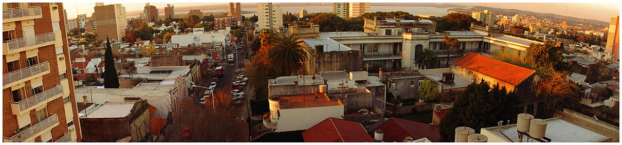 Parana_EntreRios_Argentina_Pano.jpg