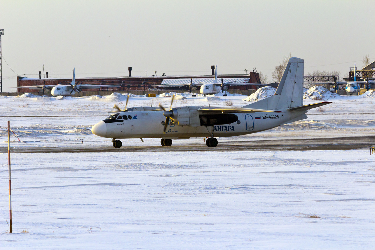 0_cad90_b1390962_XXXL.jpg