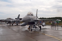 j-015_200714_01.jpg
