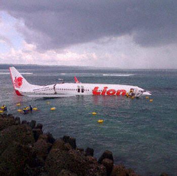 lionair_b738_pk-lks_denpasar_130413_1.jp