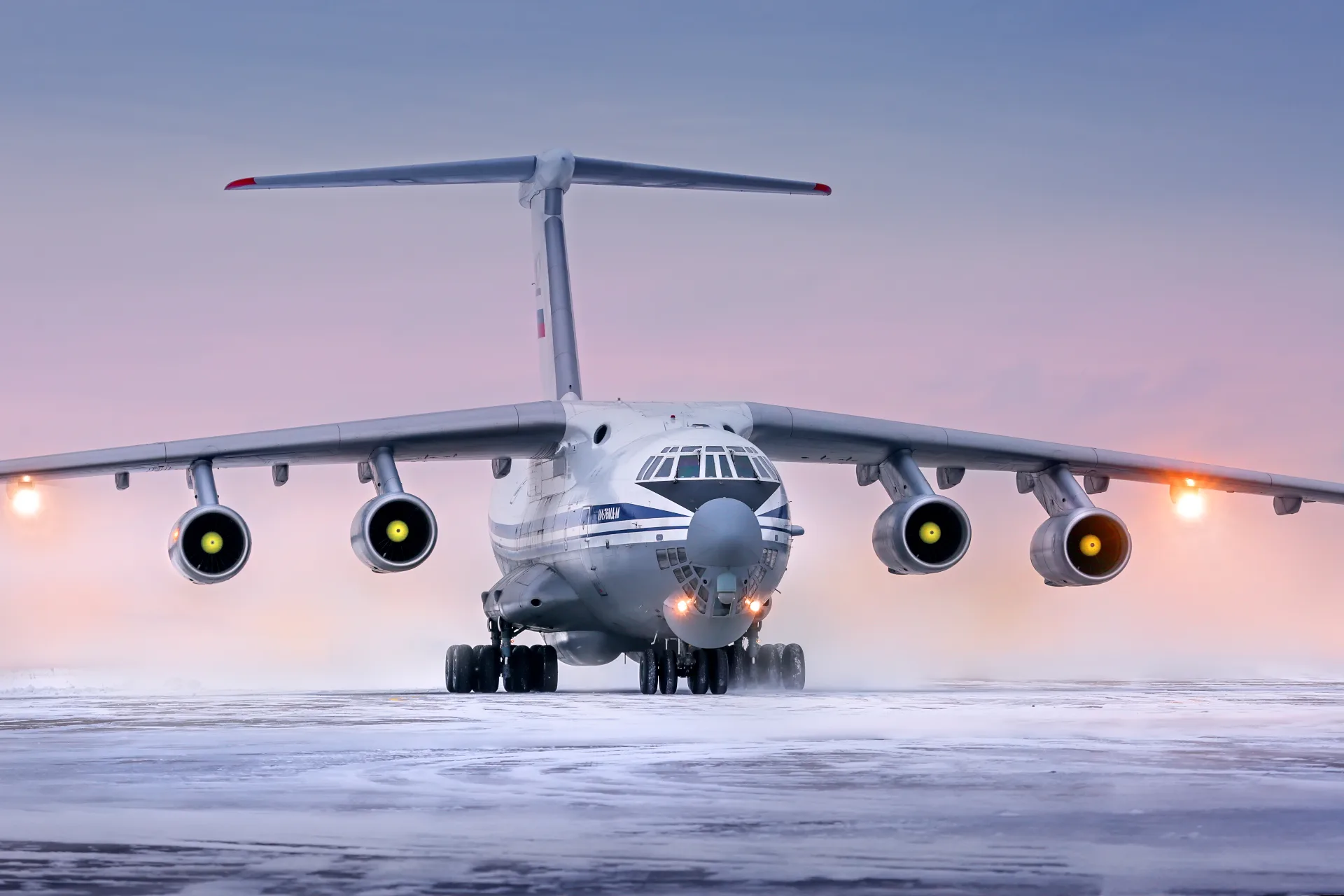 Военно-транспортный самолет Ил-76: инженерный обзор, характеристики и история