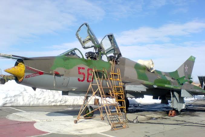 Вооружение учебно-тренировочного истребителя Су-17УМ
