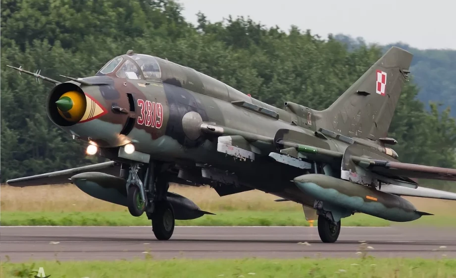 Вооружение и оборудование истребителя-бомбардировщика Су-22М4