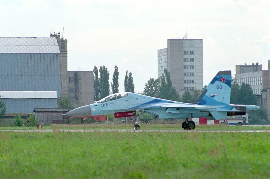 Вооружение и оборудование учебно-боевого истребителя Су-35УБ