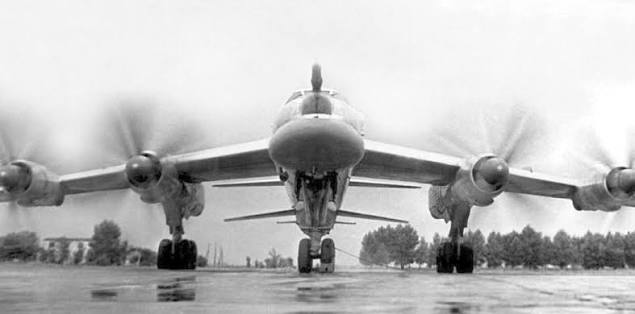 История создания стратегического ракетоносца Ту-95КМ