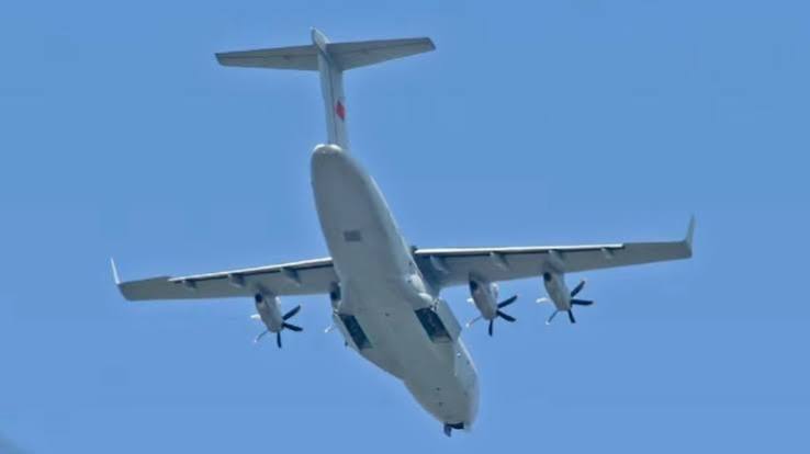 Фотографии китайского военно-транспортного самолета Y-15