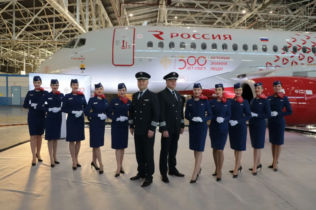 Ливрея «300 лет СПбГУ» (Superjet 100, борт RA-89142)
