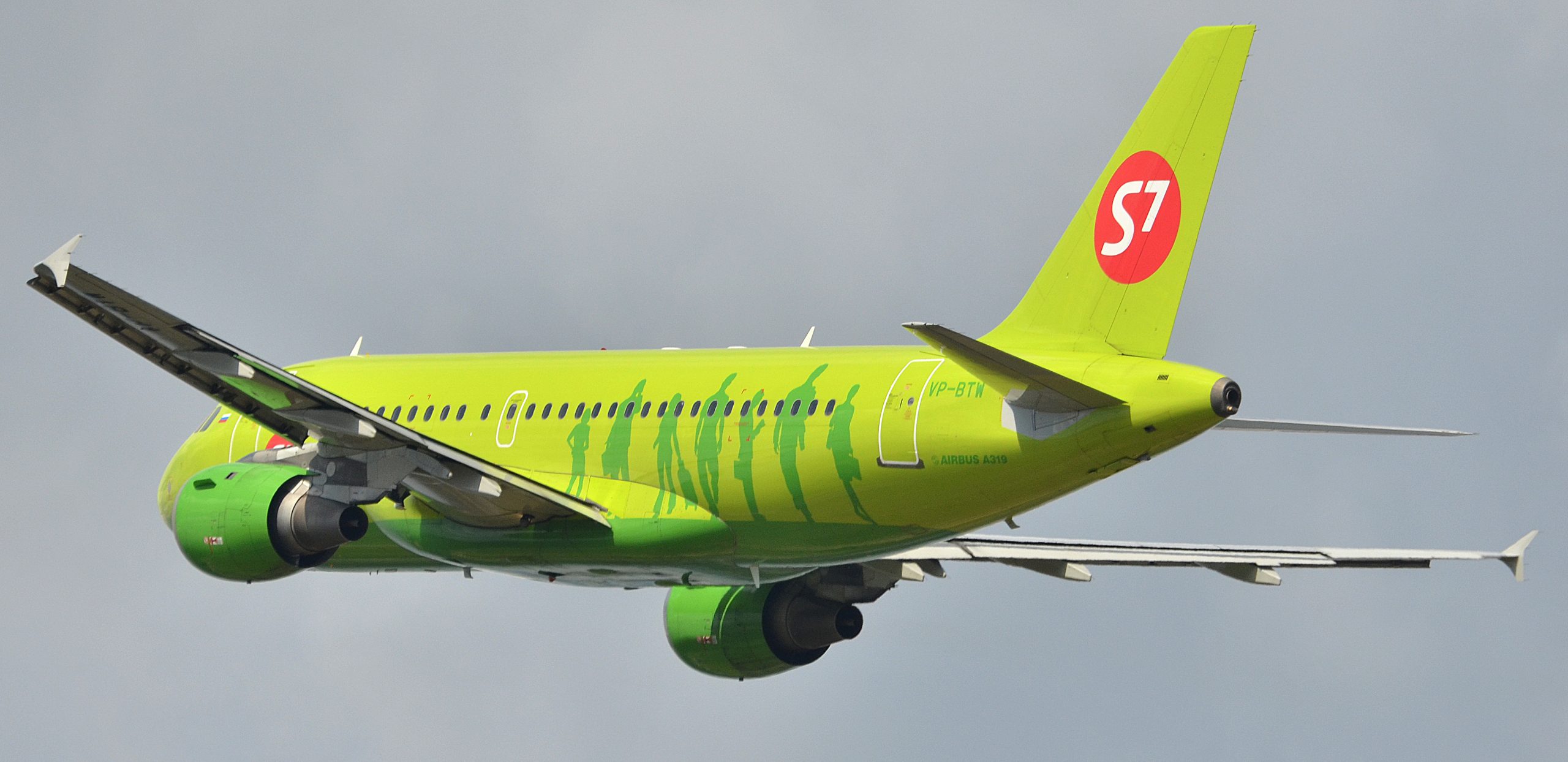 Самолет Airbus A319 авиакомпания S7