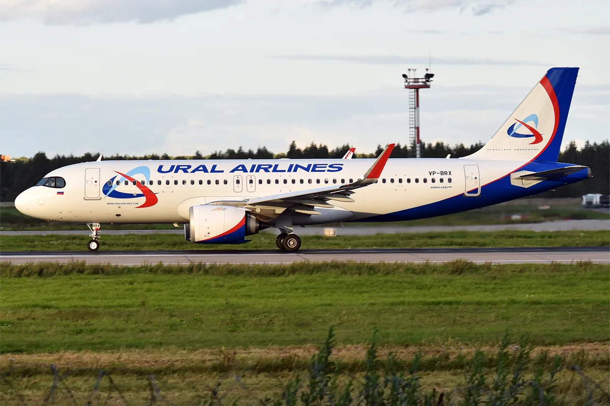 Лучшие места в самолете Airbus A320 авиакомпании Уральские авиалинии: практические советы по выбору кресел