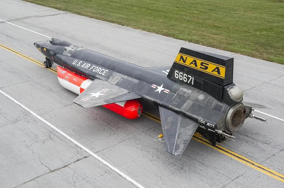 Самый быстрый самолет в мире- North American X-15