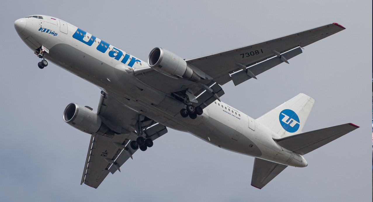 Виктора Степановича Черномырдина: Boeing 767-200 (борт RA-73081)