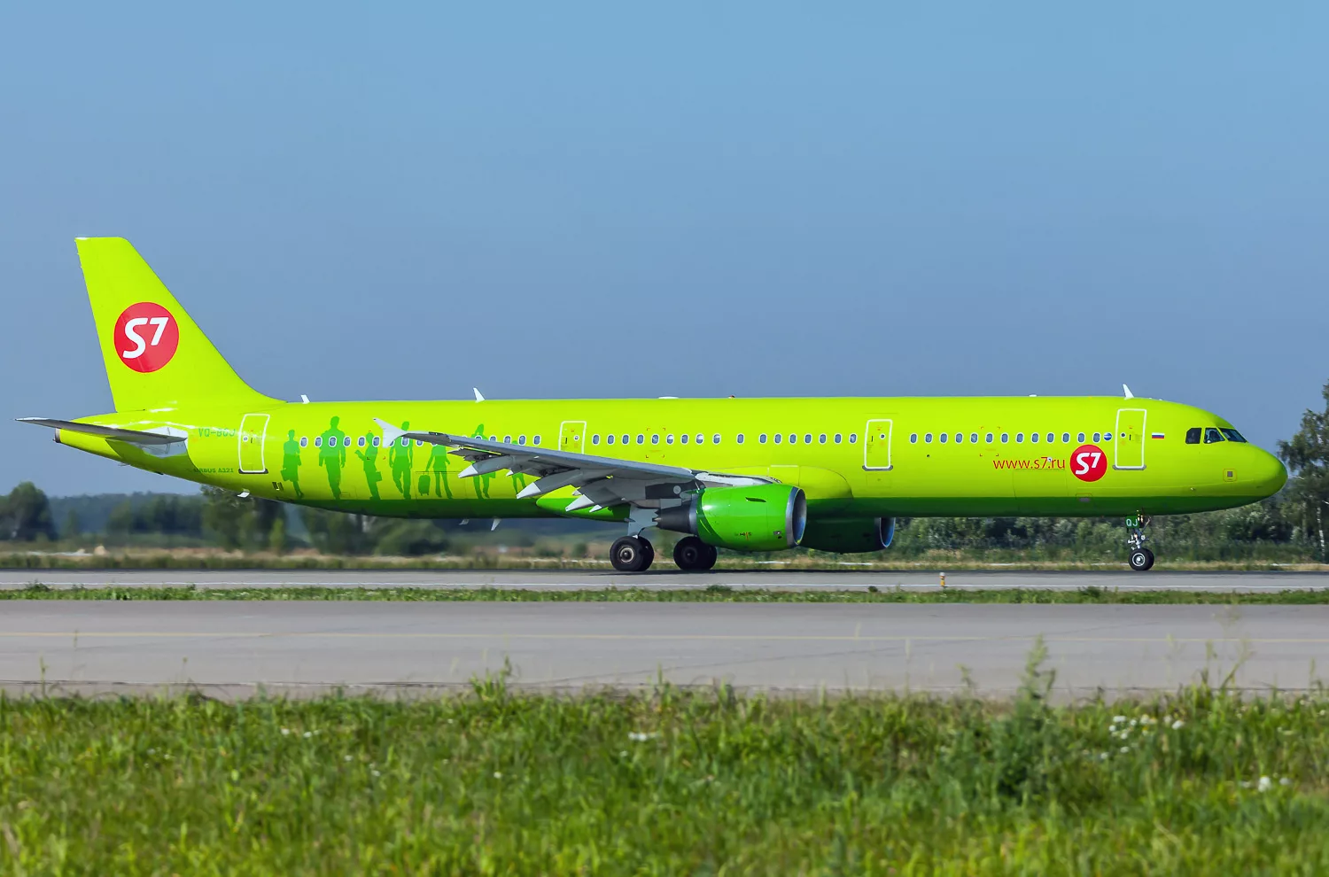 Самолет Airbus A321 авиакомпания S7