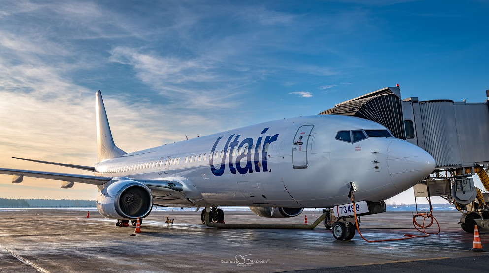 Самолет Boeing 737-800 авиакомпании ЮТэйр