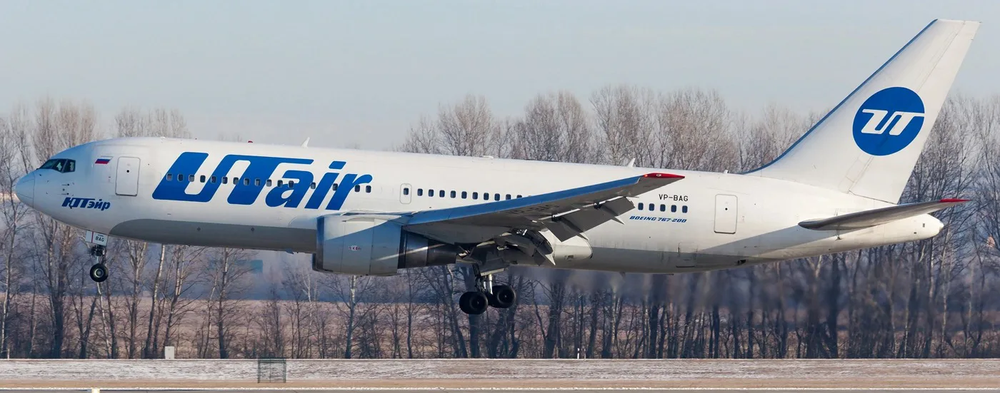 Схема салона Boeing 767-200 авиакомпании ЮТэйр: расположение мест, схема 2-4-2 и шаг кресел