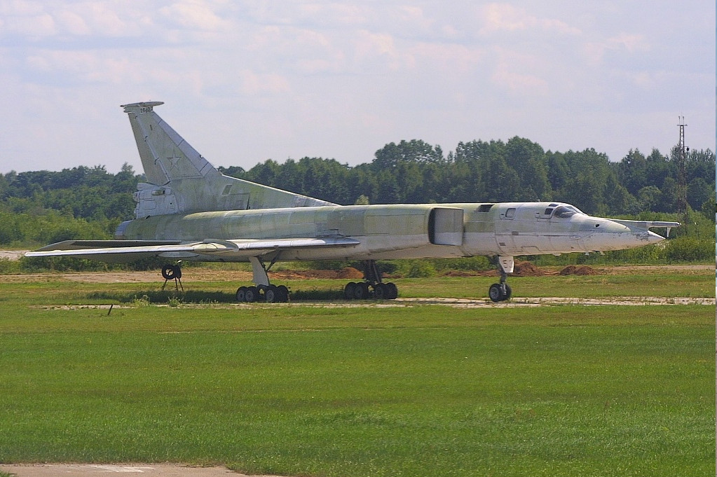 История создания ракетоносца Ту-22М1 (изделие 45-01)