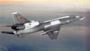 История создания дальнего разведчика-бомбардировщика Ту-22Р (изделие ЮР)